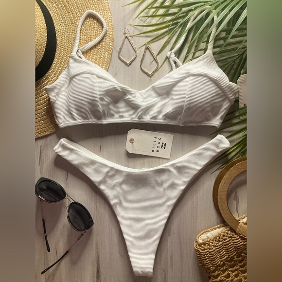 Billabong 🤍 Gigi Waffle Bralette Bikini Top | Skimpy Hike Bottoms - Picture 5 of 16